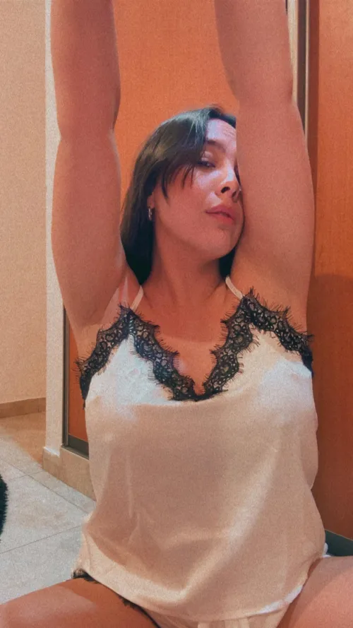 Look at you… completely hypnotized by my armpits