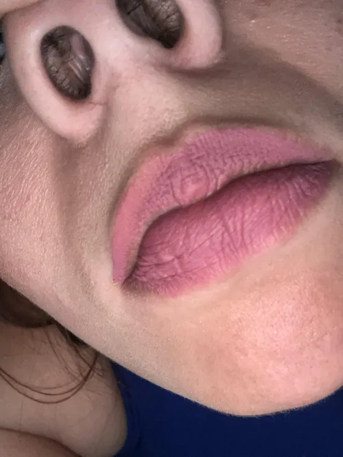 Look how deep my pig nose is