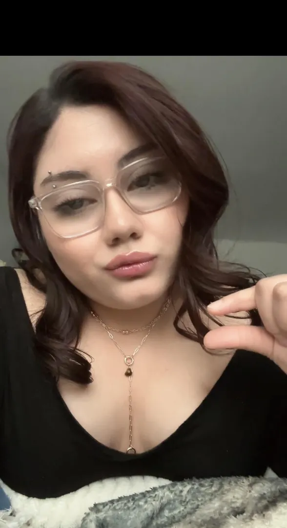 Look how small it is… your self control when you see me. Go ahead, prove me right.