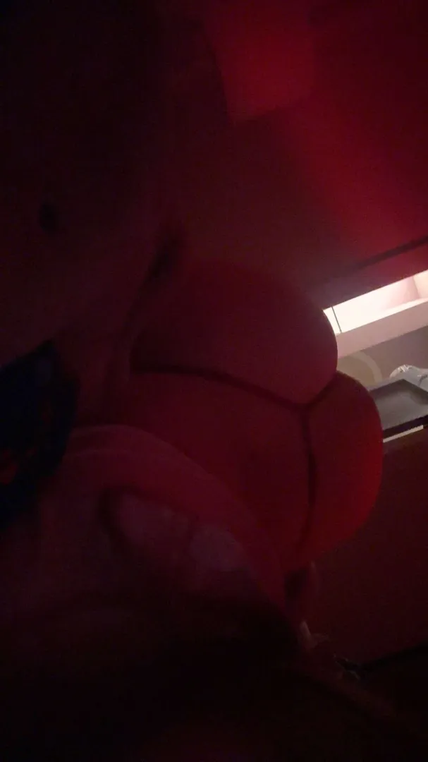 looking for a bbc bull to fuck me and put my cuck in his place