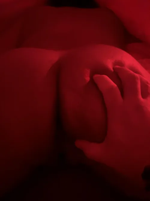 Looking for a GF for us