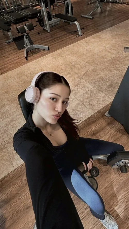 looking for a hot bull who can make me scream in ecstasy