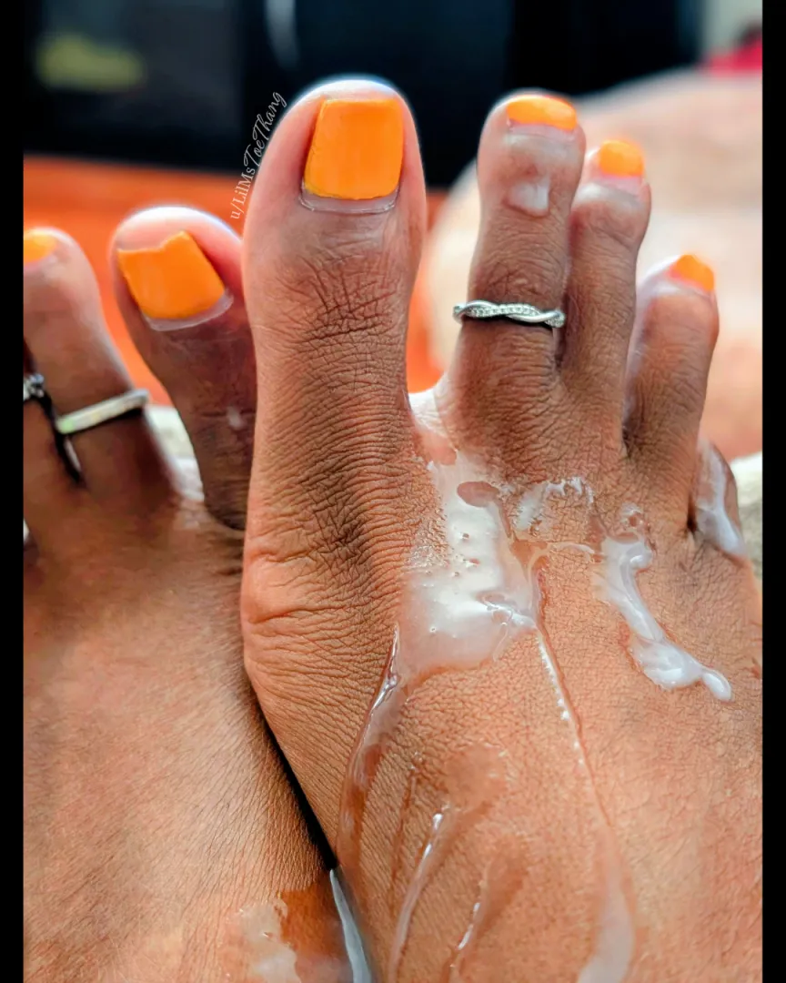 Looking for a stupid loser to serve my man and I... We both want my nails done and lunch paid for tomorrow