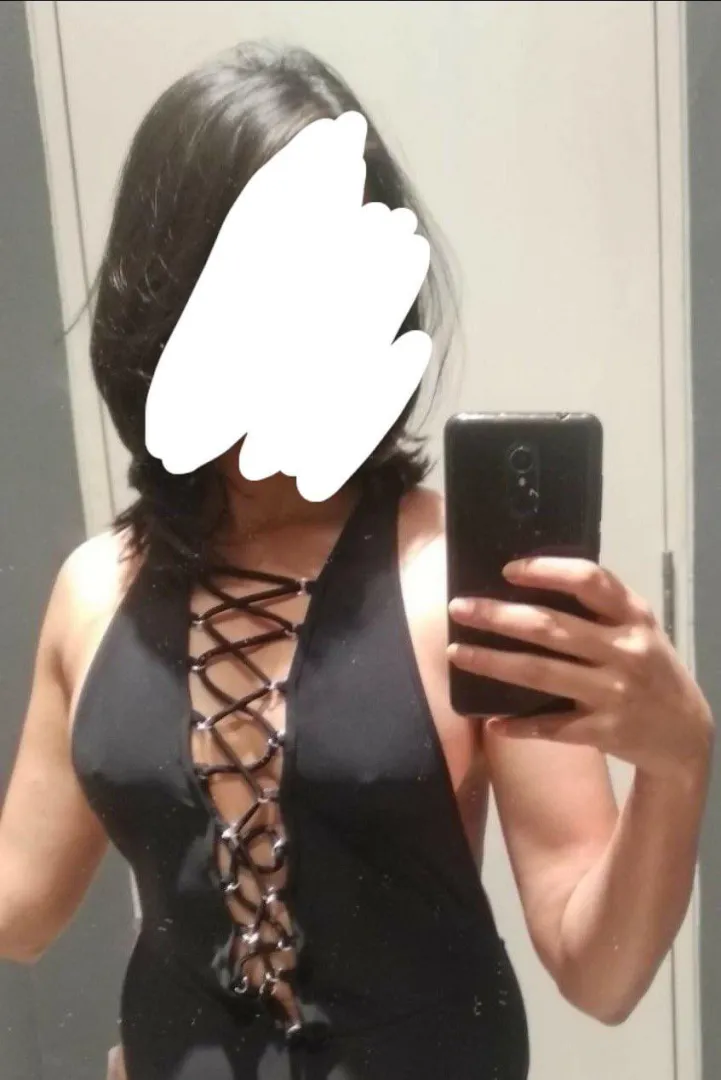 Looking up for cuck to cuck talks , I’m a cuck and looking for similar cuckold feelings guys to discuss and share feelings about each other women. Strictly bulls stay away.