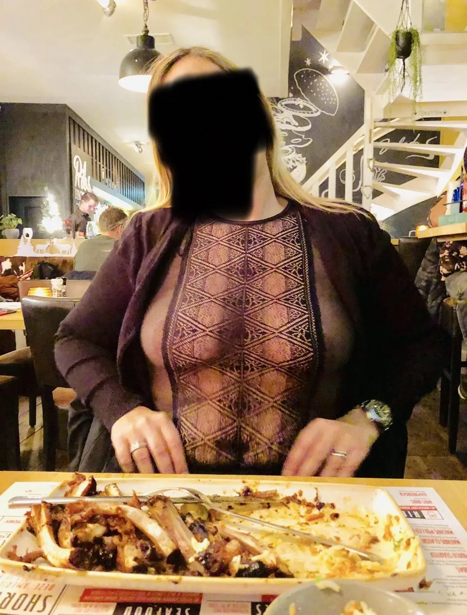 Lot of stares in a Dutch restaurant