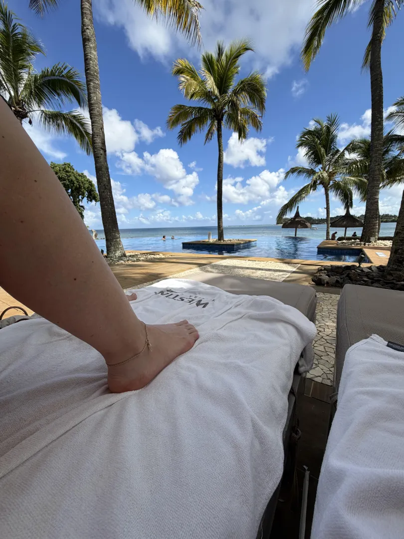 Lounging by the pool. The key and anklet always on display..