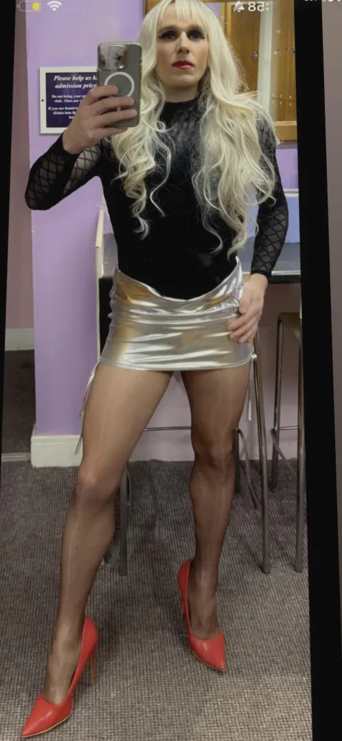 Love an evening in nylons…