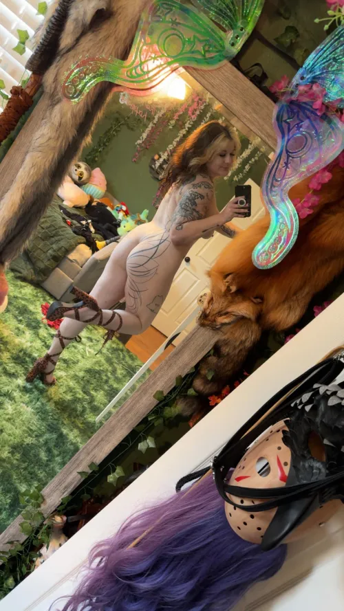 Love these new heels! Maybe with a red skirt. 6’6 Today. [f]