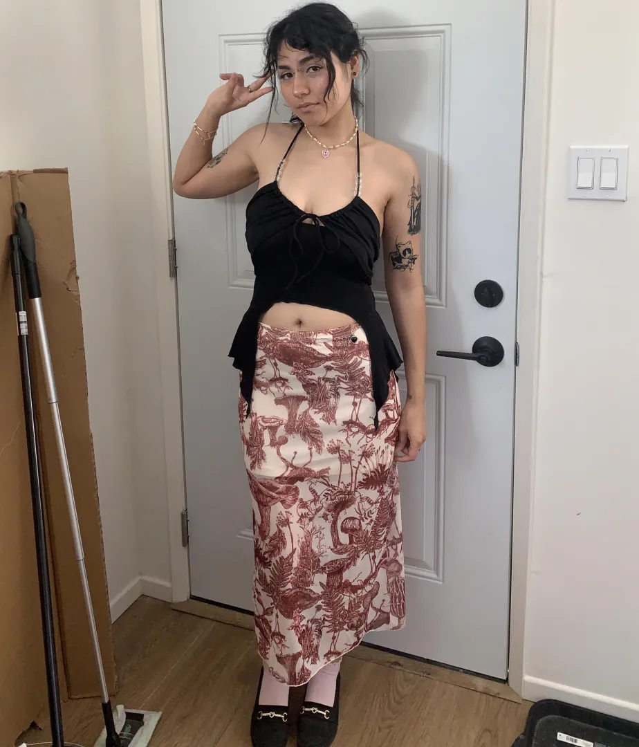 LOVE this top ☺️ shows off my cutes tumms