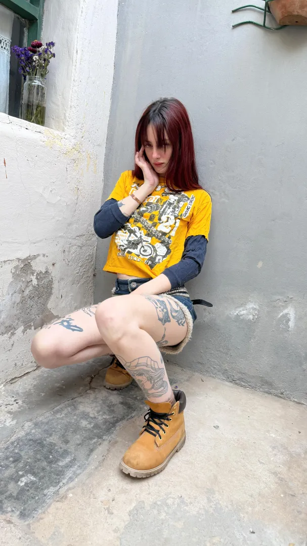 Low effort linkup if ur close + can host - lnsstgrm: lunasyrae