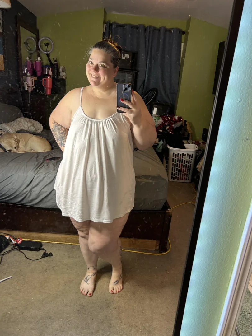 Lucky husband. Confident enough to share