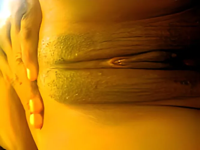 Lus n tong op my clit