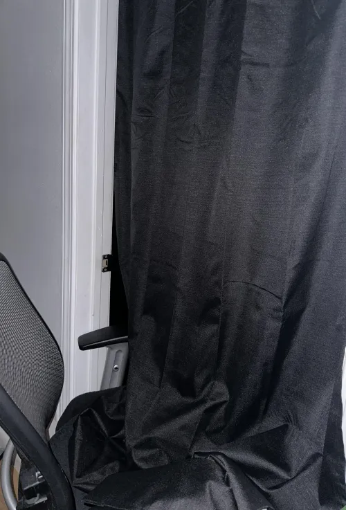 M 26 with a private sitting gloryhole. Im clean shaven no facial hair. Looking to sloppy throat every inch of your dick and swallow. Discrete, message and send  pic (size dont matter), be clean.