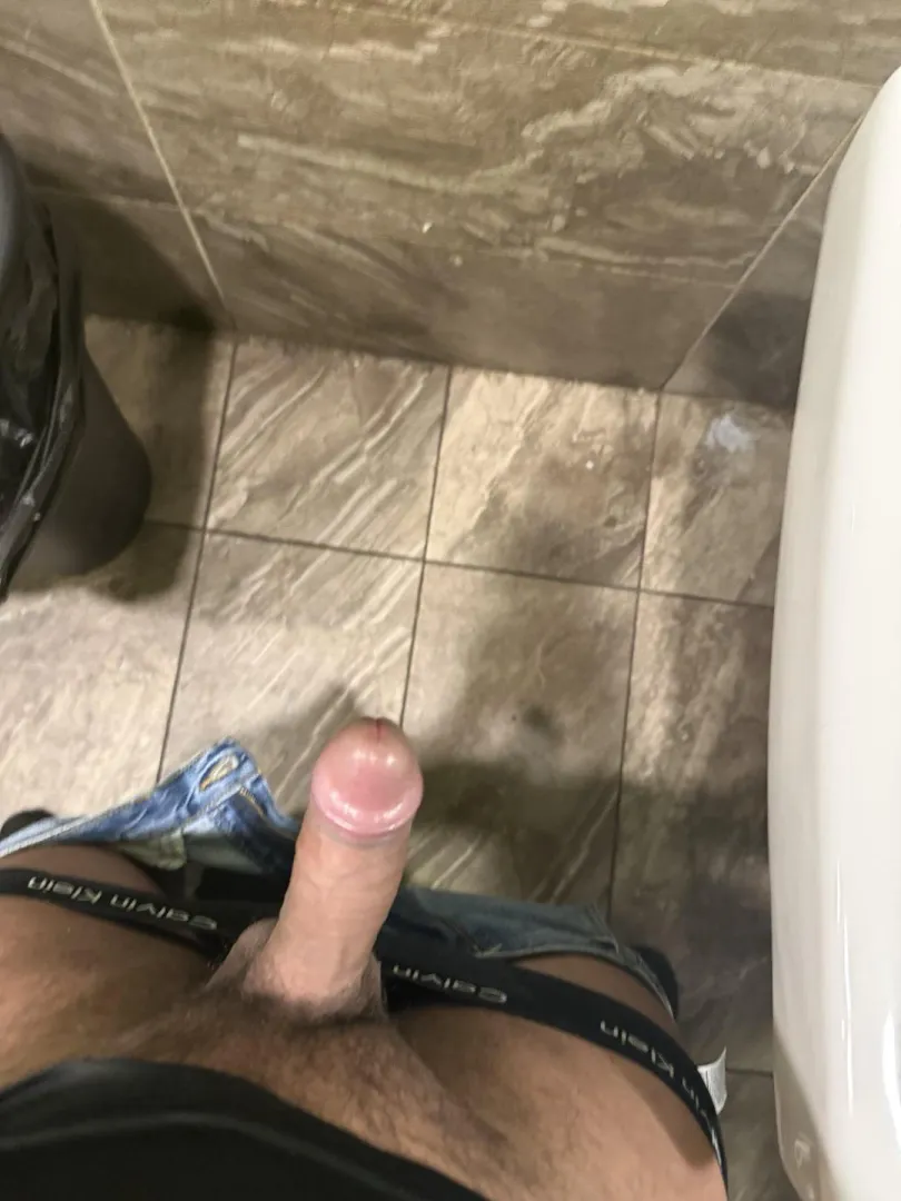 M top feel free to text me