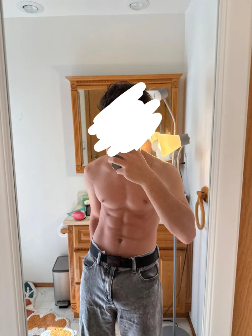 M18 let me fill you with cum.