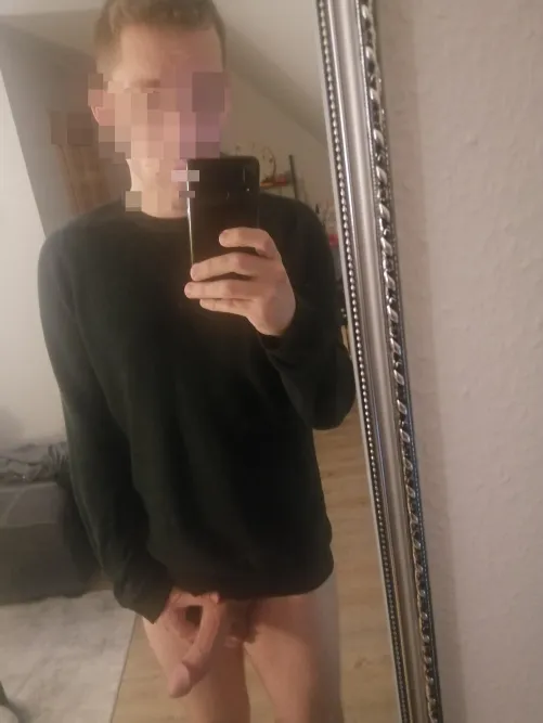 M22 sucht Herrin (gerne wesentlich älter)