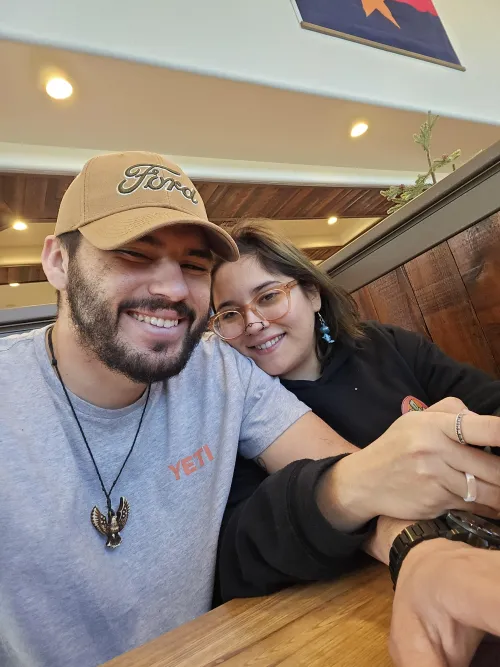 M26 and F29 looking for a 3rd to join us a talking stick tonight