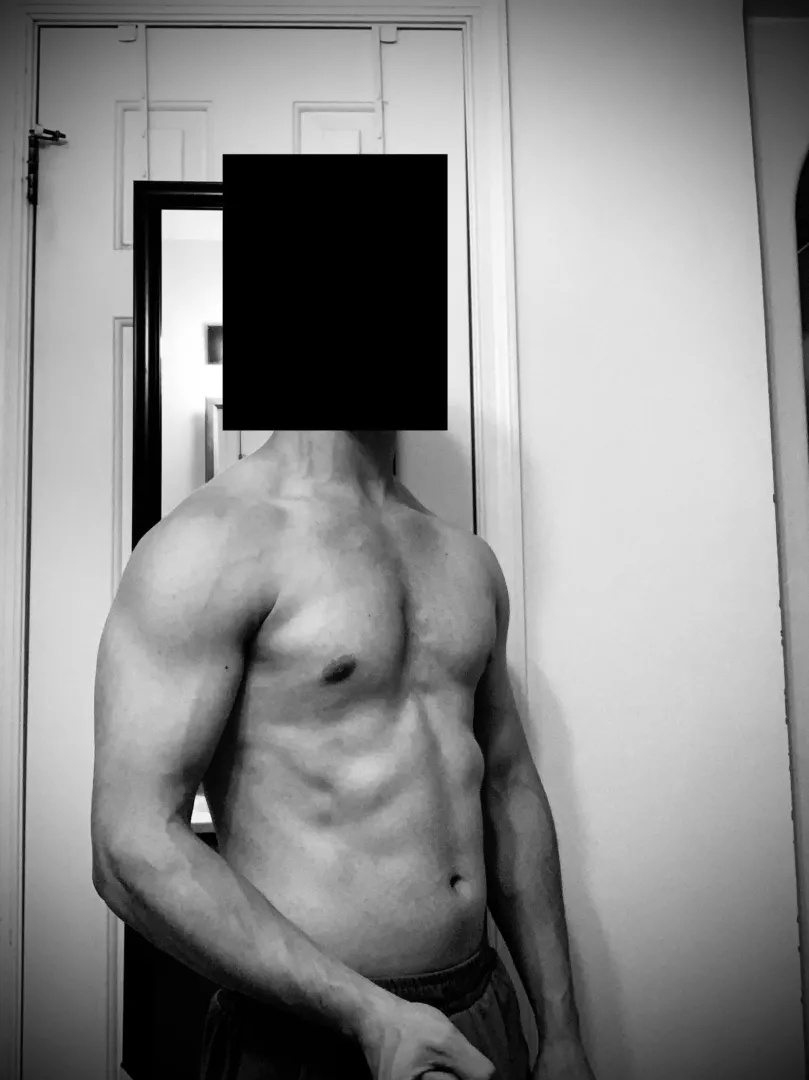 M27 looking for couples around my age