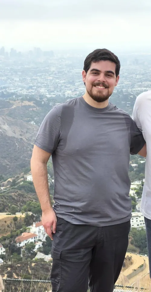 M29 - Lonely on Valentine's? Me too! Are you extra large in size and craving cuddles? Cub here ready to deliver! Feel like squishing me? Happy to indulge!