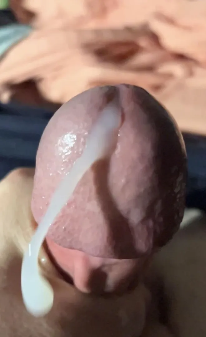 [m4a] straight public pervert. I love cumming outdoors. Want to watch? DM