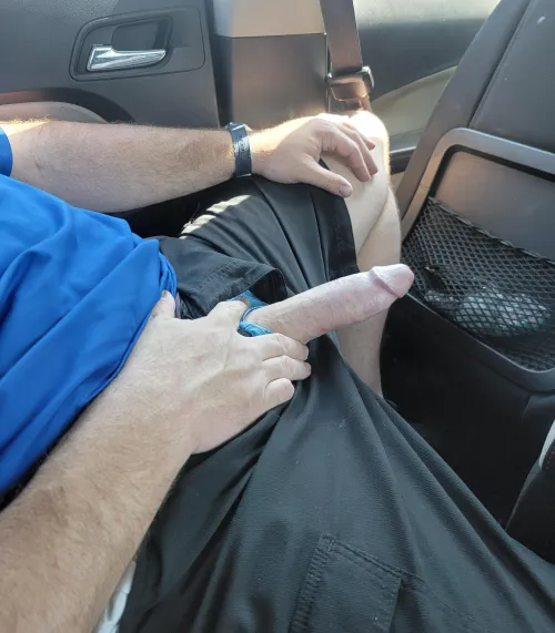 M4C of F Im hoping to find a female tonight who can handle a big cock? Hotwifes or single females