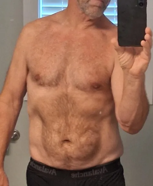 M4F any mom/wife/woman want to meet up at the park otw home? Wilmi area