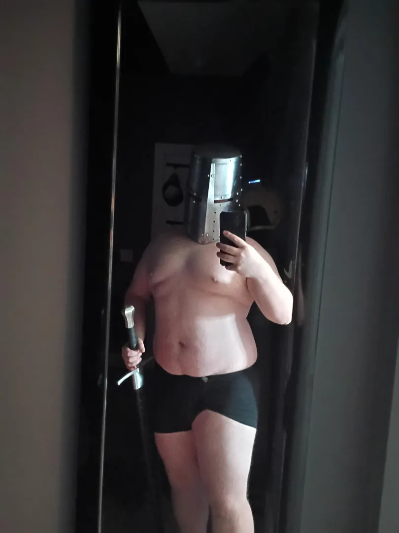 M4F can host. Looking to hookup (message me for details)