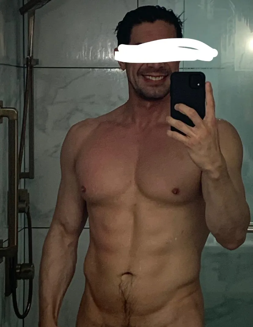 [M]4[FM] [Miami] - 6'2 -8 in Big Cock handsome / athlete model ! Looking for hot wife couple !! sexy couples only!! ((must have Teleg to verify. ))Looking sexy Couples / ladies