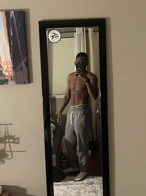 M4FM/F looking in the Champaign area