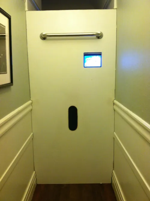 [M4M] Private Gloryhole service for horny Super Bowl visitors