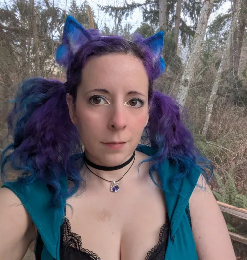 Made these ears to try and get an exact match my hair, although I still wanna tinker with the blue parts