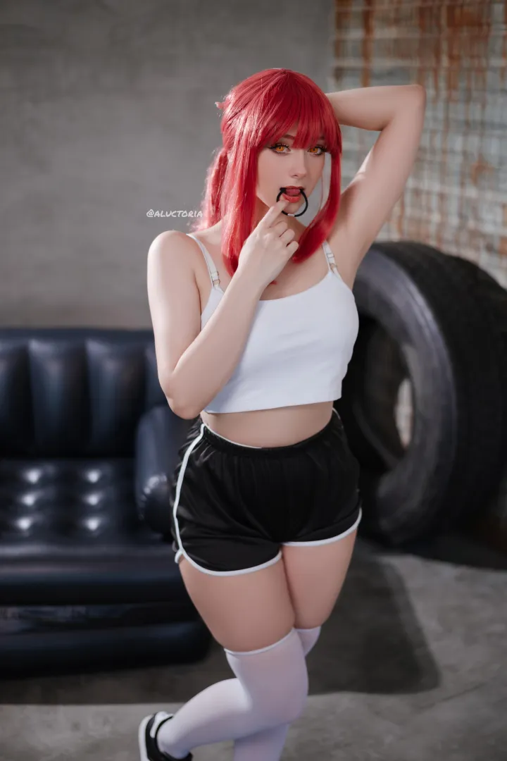 Makima sport ver cosplay by Aluctoria