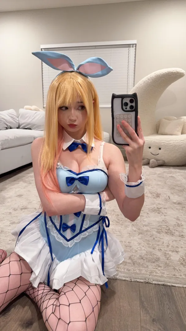 Marin Kitagawa by Smeepsx