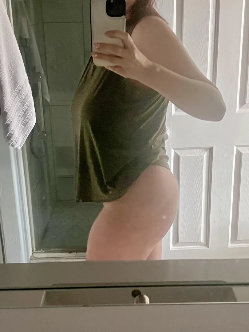 Married couple looking for 3some partner M or F or couples