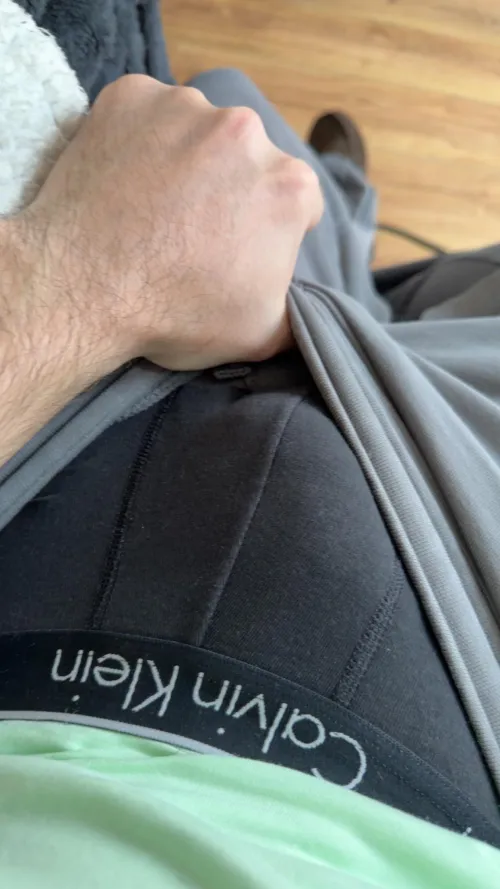 Masc, fit Essex bros looking for meet now DM me, can accom.