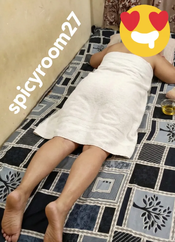 Massaged this beautiful corporate Lady [f] from Madhapur. They were planning for this session from so long time. Very nice and welcoming cpl. Enjoyed the session a lot. Tha k you for trusting  pic is sharing with their consent