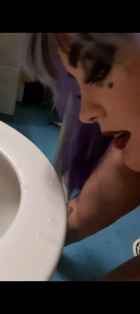 Master made me clean up my mess. Degrade and insult me in the comments like the pathetic toilet slut I am so he can read them while I'm tied up under his desk