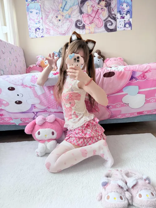 Maximum cuteness achieved for papas hugs