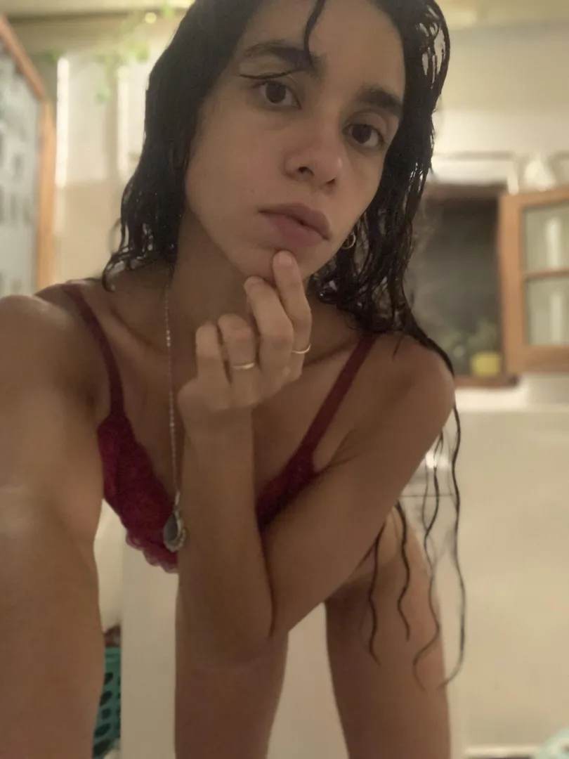 Me gusta sentir tu mirada sobre mi 