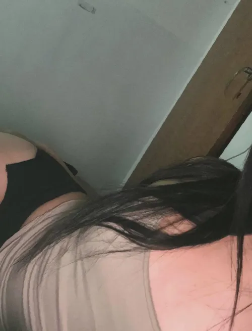 mee dropping by with good vibes