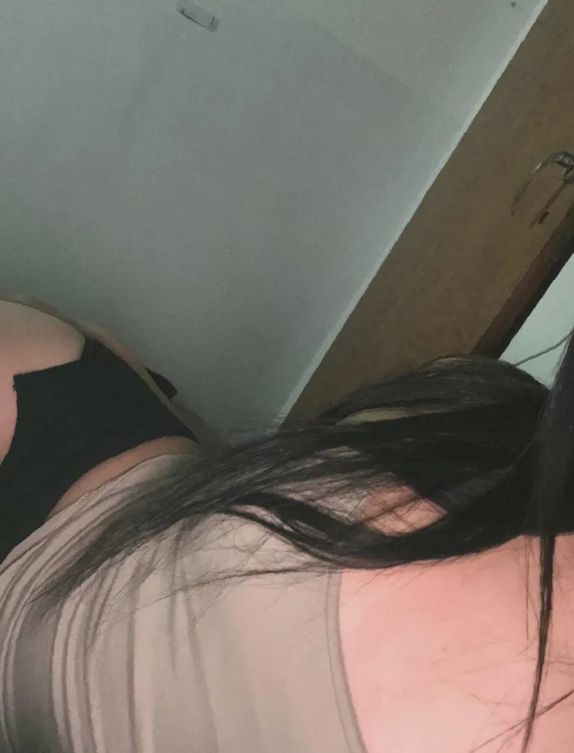 mee dropping by with good vibes