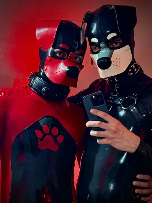 Met my first rubber pup friend