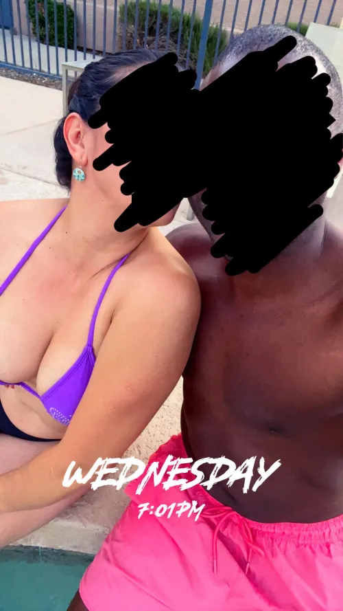 MF 4 F. Wednesday evening. My sexy latina want a lady for some FFM.