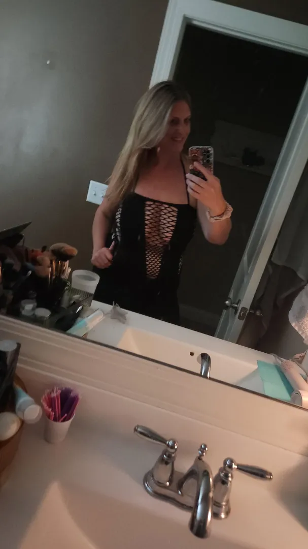 MF looking for M/F/MF for 3some or more! Host in Lakeville