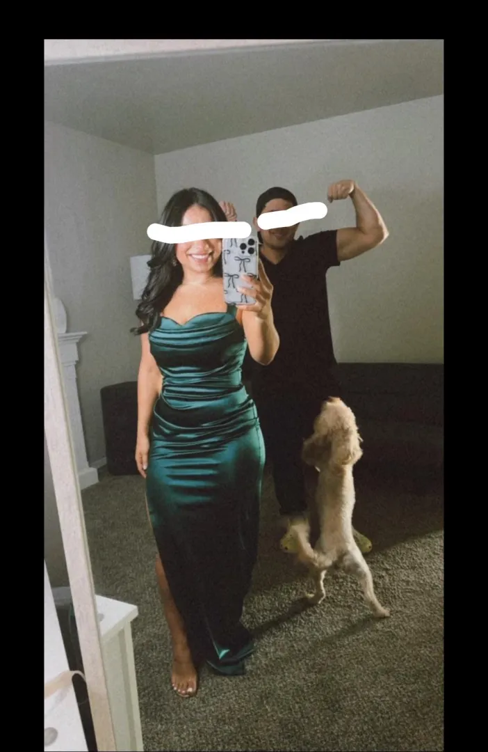 MF4F - downtown Chicago this weekend. Definitely no single men.