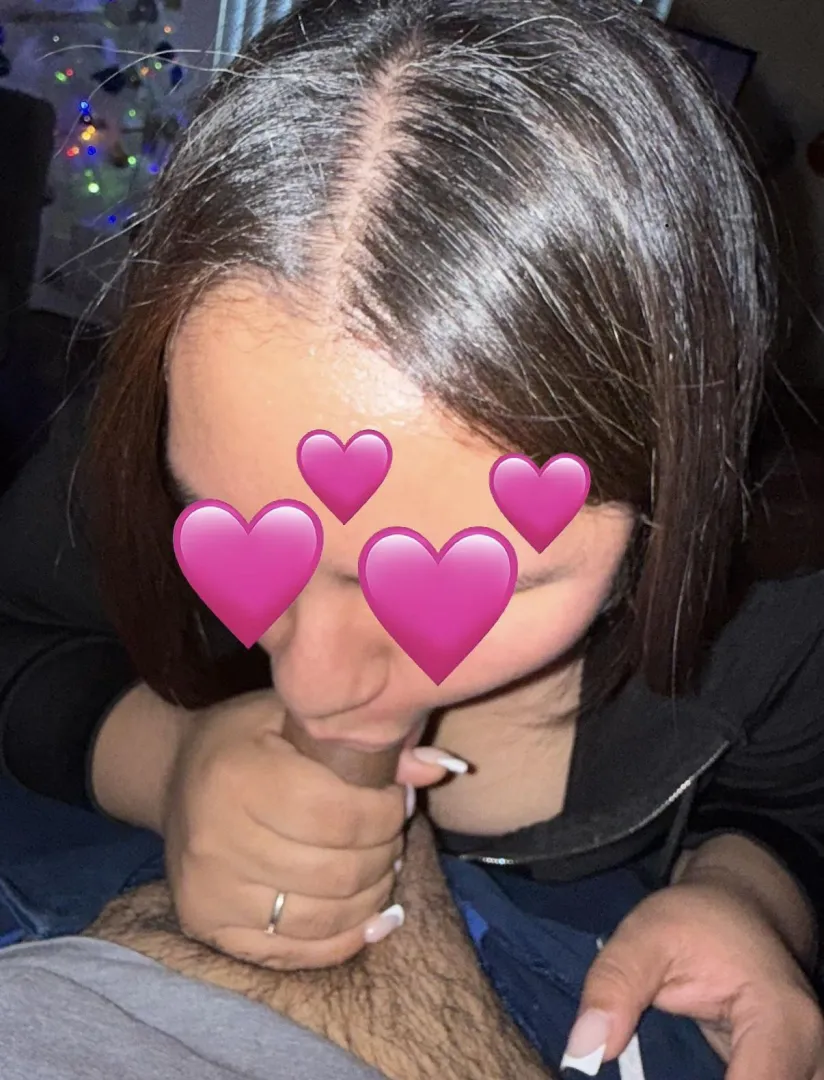 MF4F looking for a girl to join us in som fun.