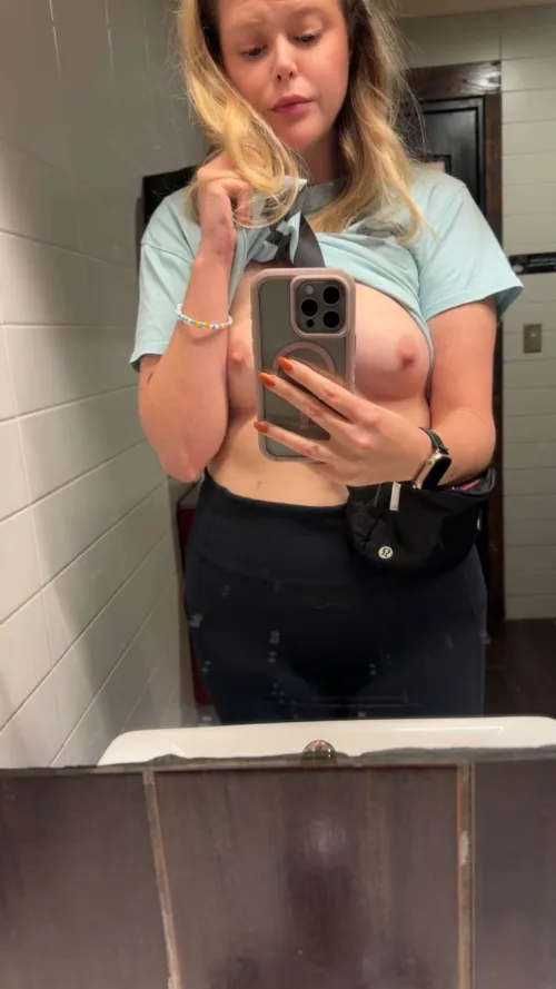 MFM4M/MM looking at visiting Austin the weekends of 2/20 or 2/27. Anyone up for being a fourth?