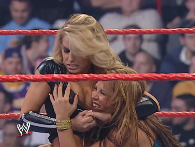Mickie james wants to feel trish stratus
