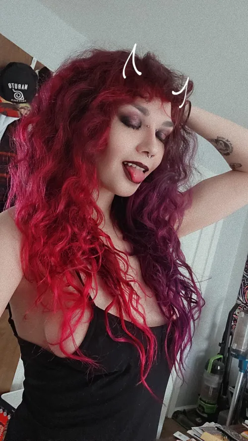 Midwestern gothic egirl 