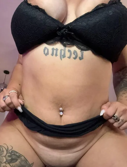 Mom of one, busty, and ready for some local fun